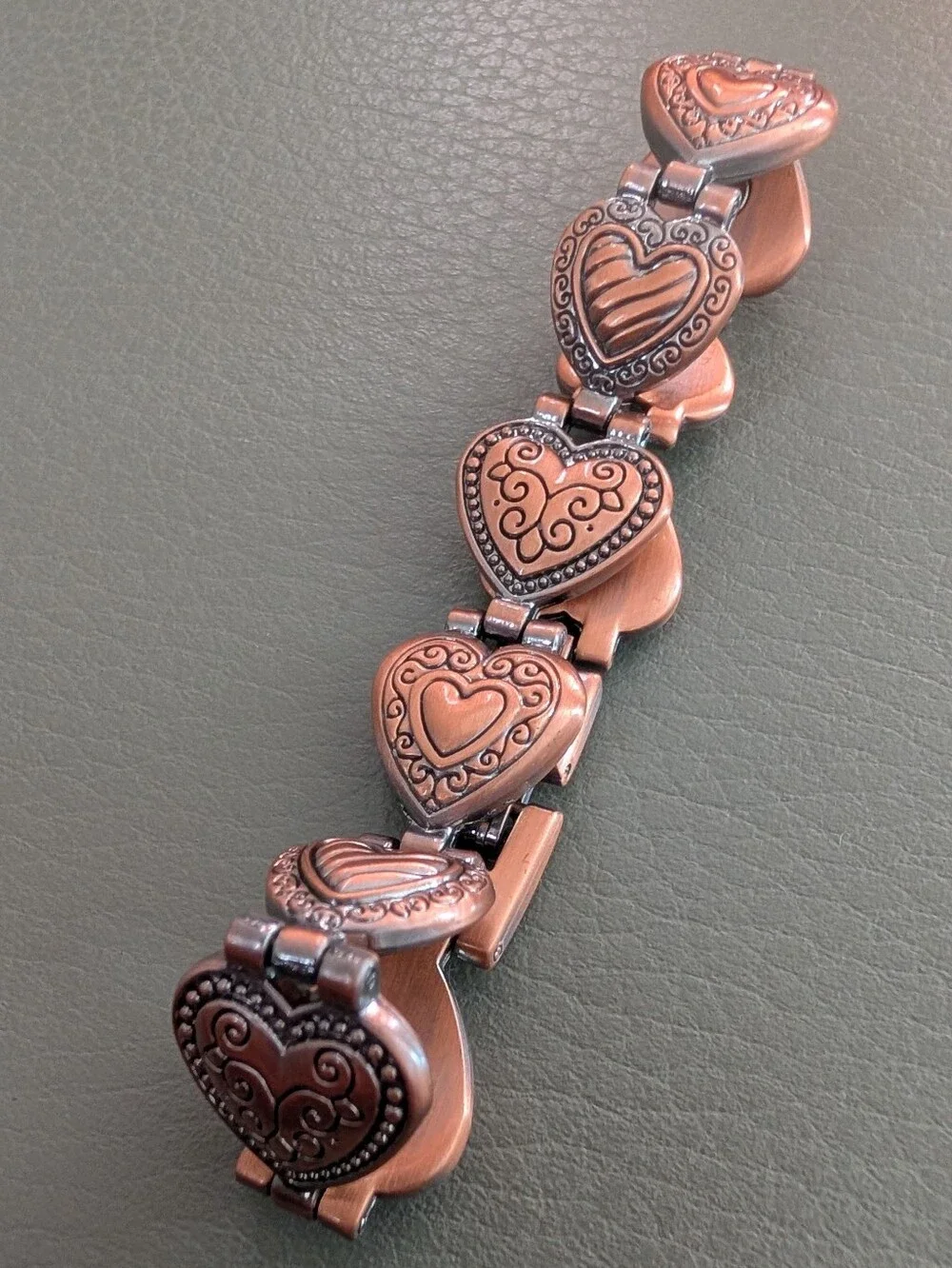 Heart Shaped Copper Panel Magnetic Therapy Bracelet